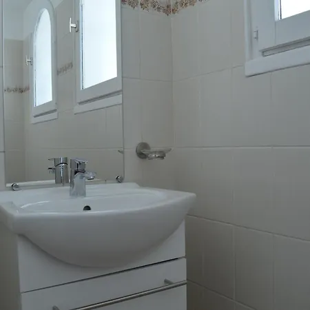 Elegant T2 Avec Jardin, Secteur Calme, Proche Et Commerces - - Fr-1-225-650 Holiday home Latour-Bas-Elne