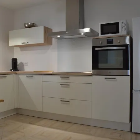 Elegant T2 Avec Jardin, Secteur Calme, Proche Et Commerces - - Fr-1-225-650 Latour-Bas-Elne